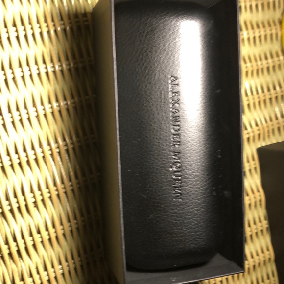 Alexander McQueen Glasses - Picture 1 of 2